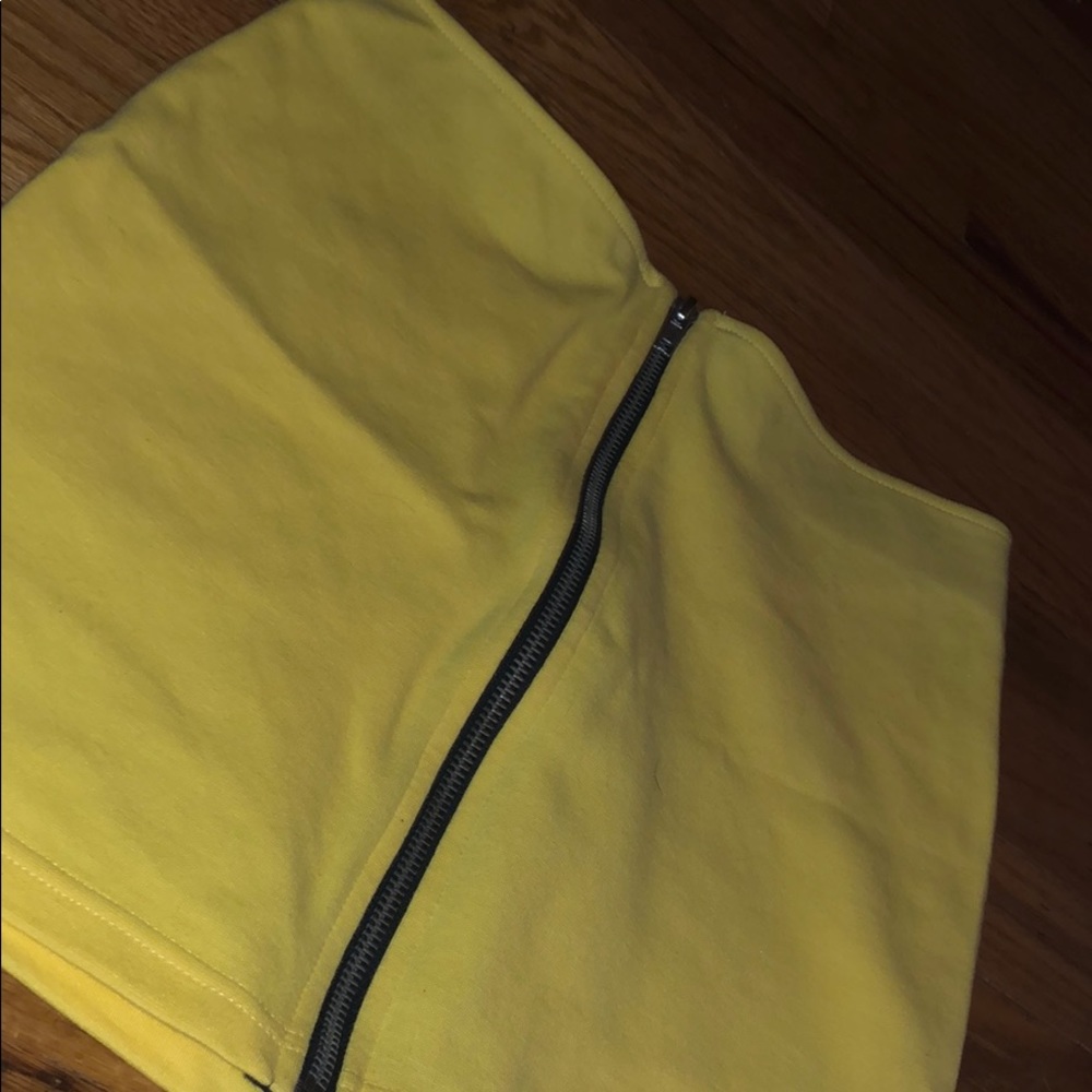 Bright yellow neon skirt✨